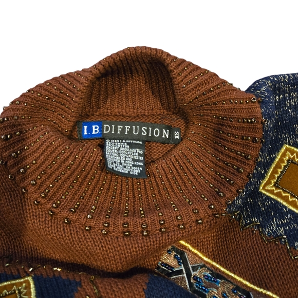 90s Beaded Geometric High Neck Sweater - Picture 6 of 7